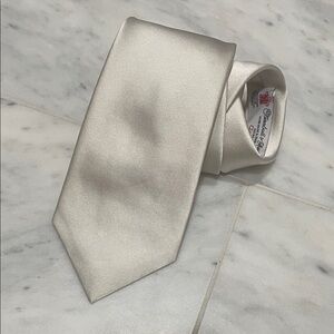 Turnbull & Asser Elegant Ivory Tie